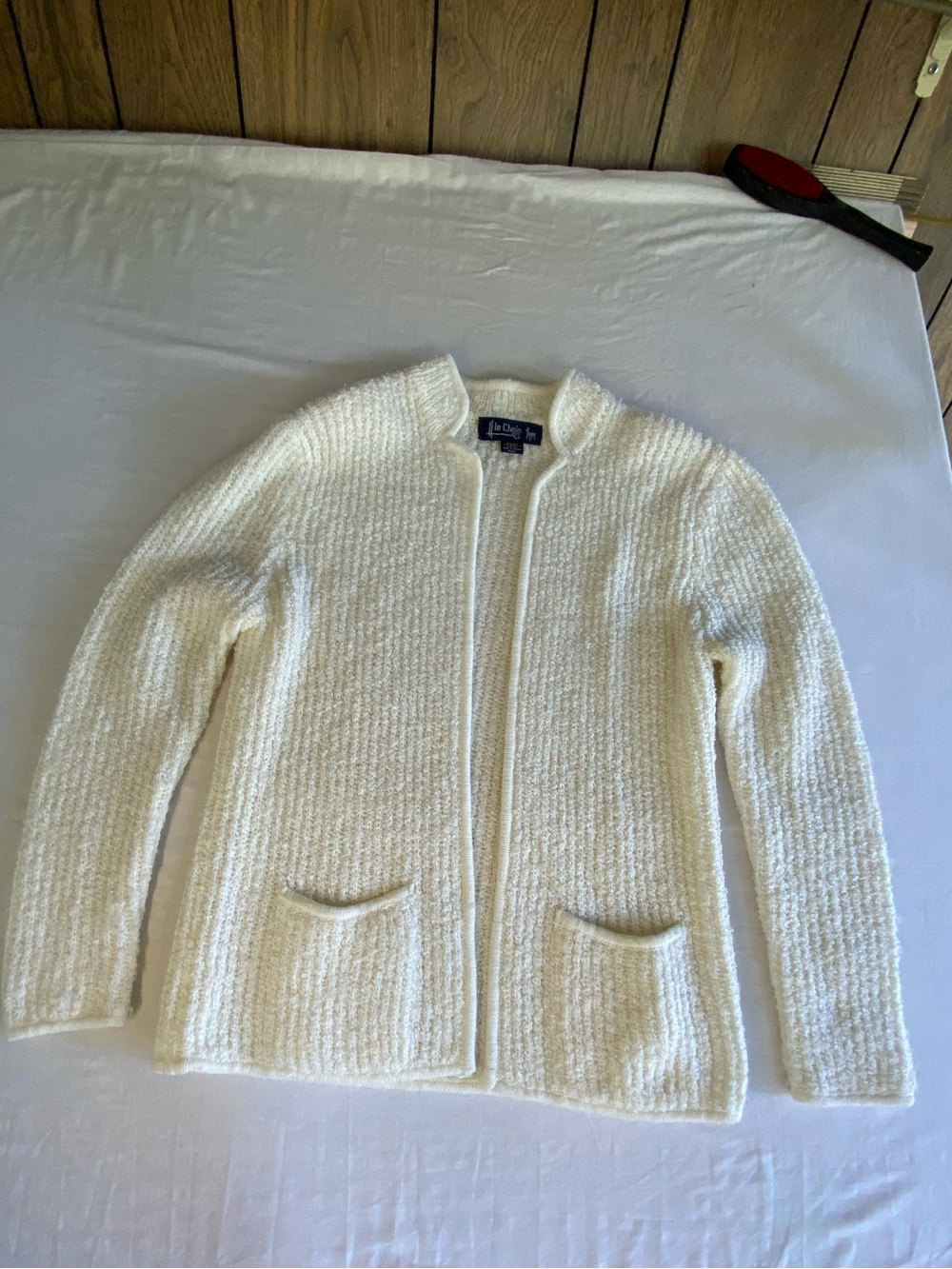 Vintage Le Chois Ladies Medium White Chunky Knit Cardigan Sweater